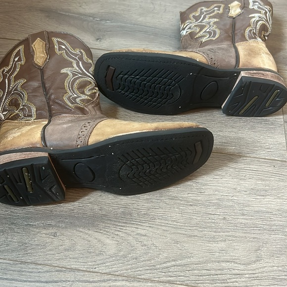 Made in Mexico cowboy boots size 21 / 5.5 US approx. worn a few times. See pics - Picture 5 of 8